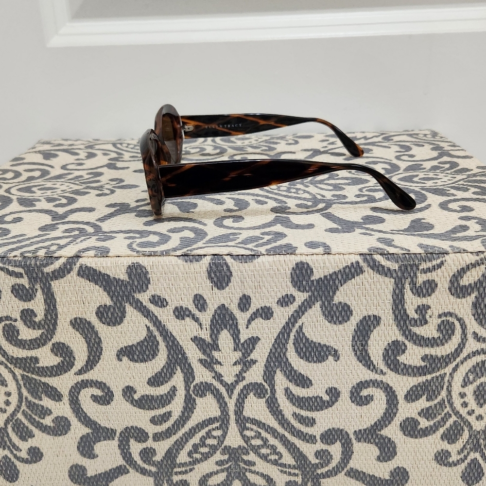 Vintage Ellen Tracy  Brown Oval Sunglasses - Picture 5 of 7